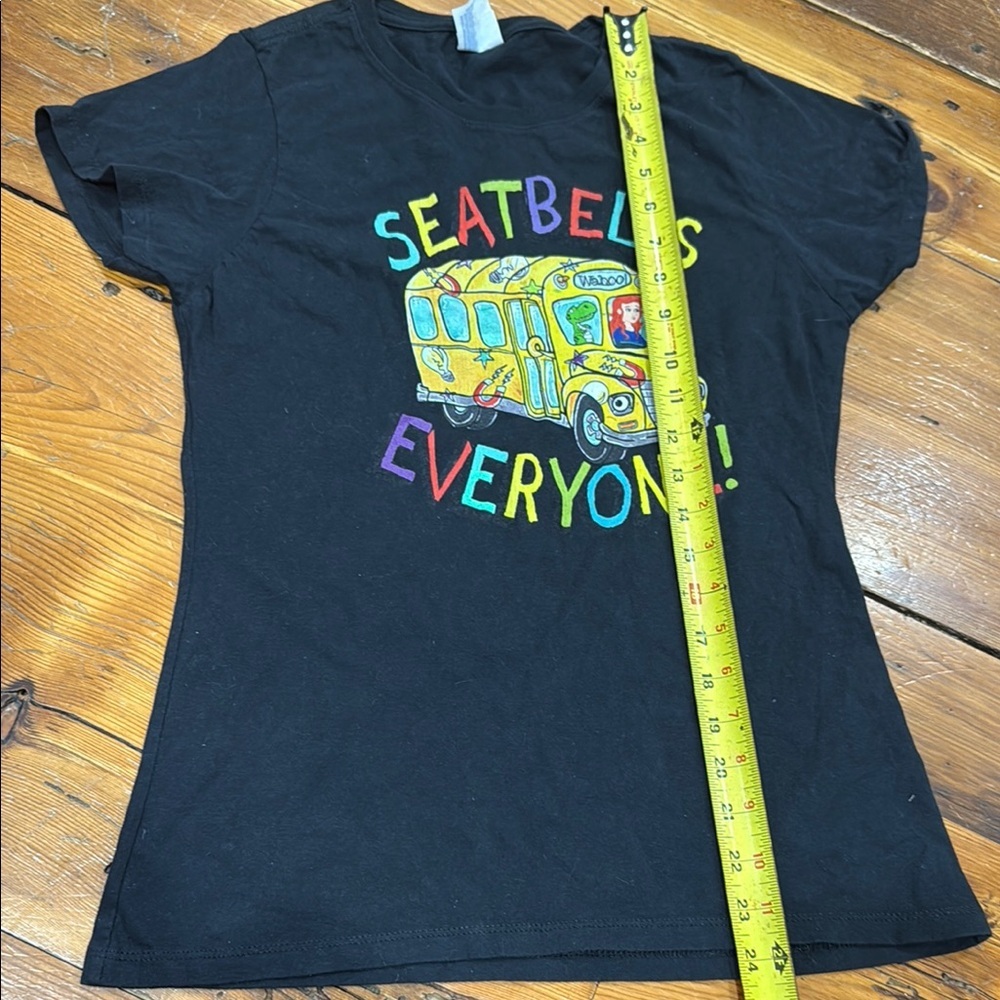 Magic Schoolbus Black and Yellow Short Sleeve Tee Shirt Size Small - Picture 5 of 7